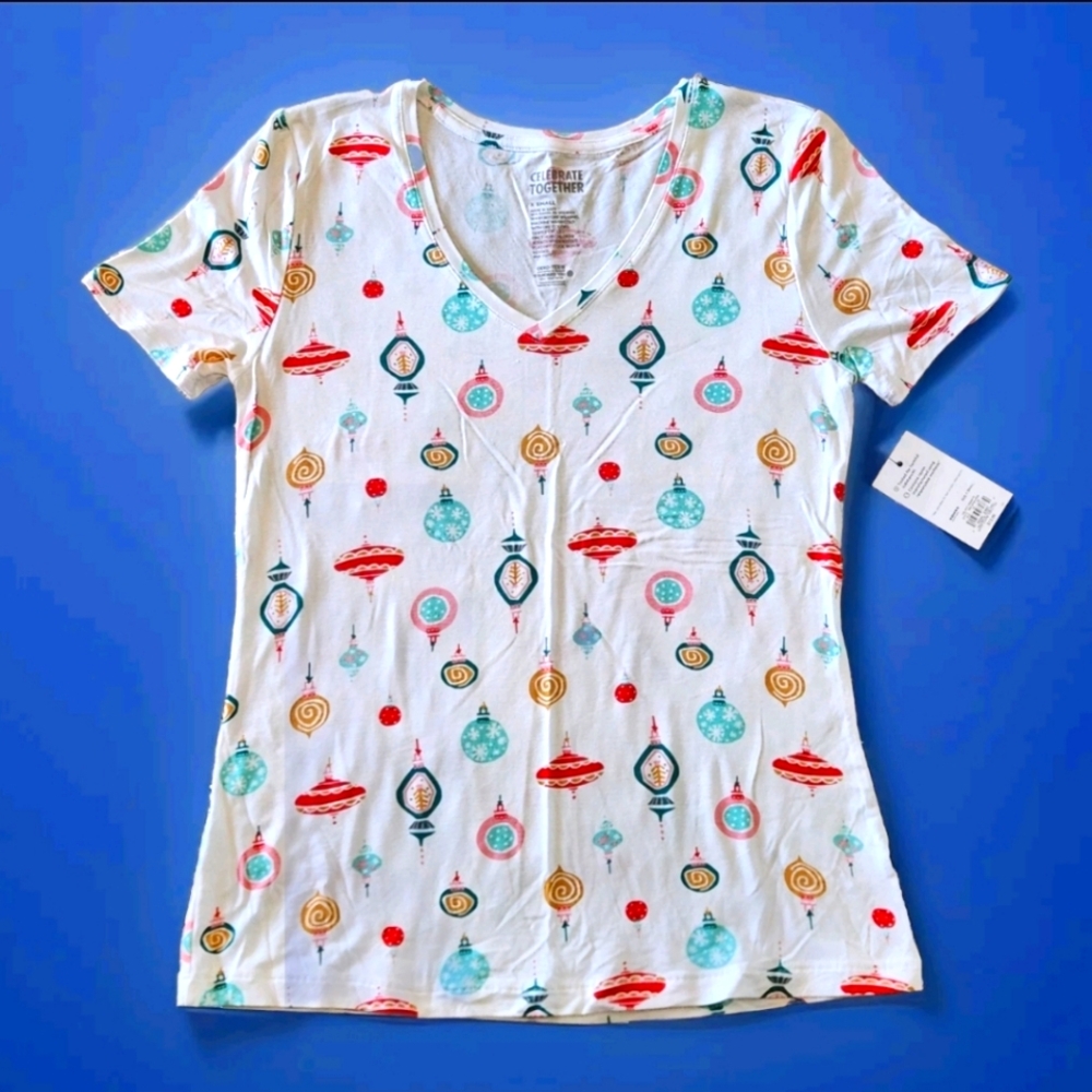 NWT Celebrate Together Christmas Ornament Tee – XS 🎄